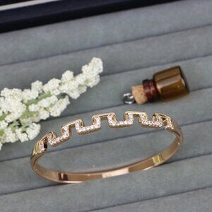 Geometric Rose Gold Bangle with Zig-Zag Diamond Design, XPBL0447